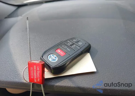 2021 Toyota Sienna Xle from USA, damaged, VIN 5TDYSKFC5MS007183